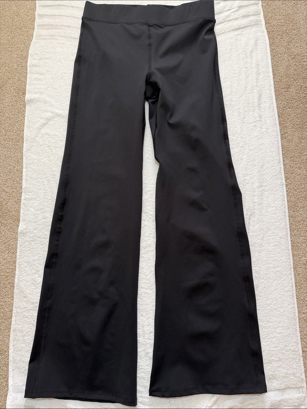 NWT Heroine sport flow leggings